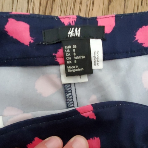 Capris - Picture 4 of 4